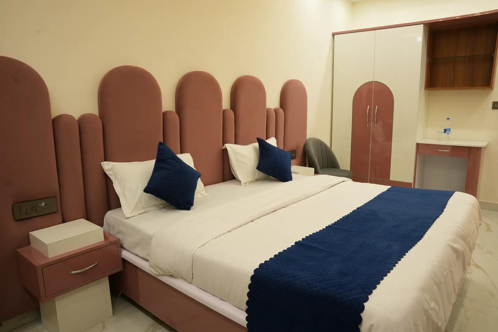 Comfortable & Premium Rooms