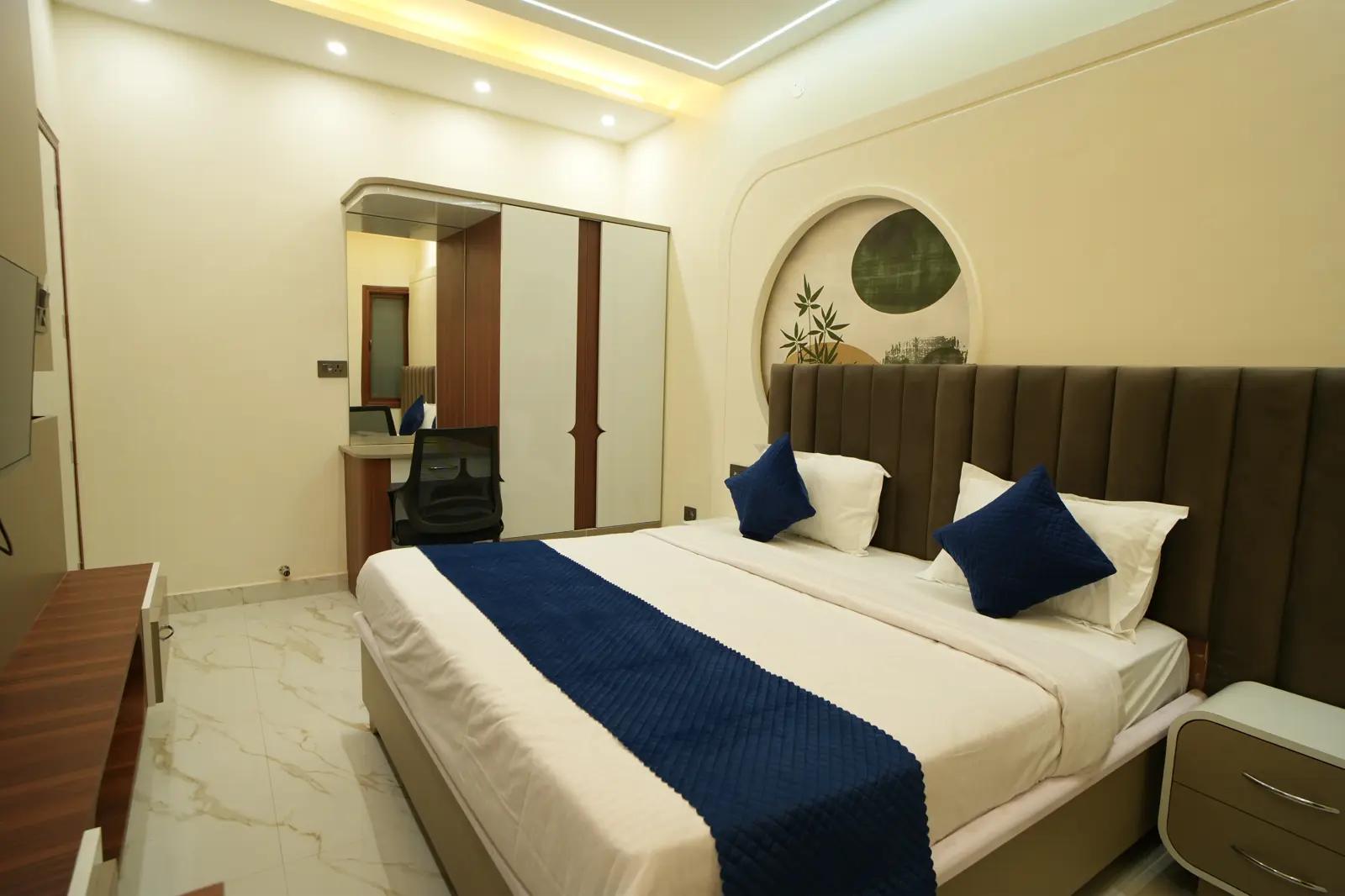 Room Gallery 3