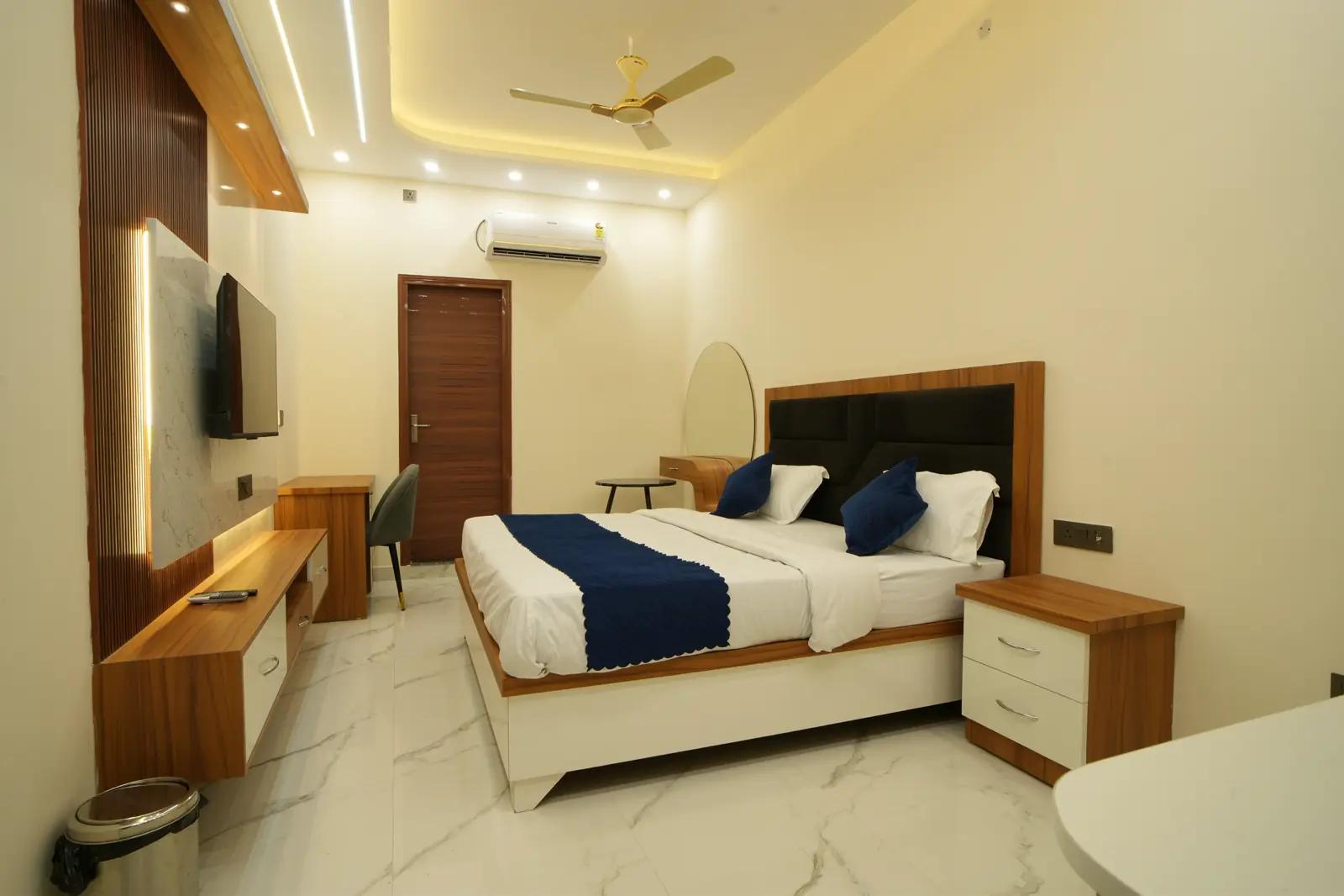 Room Gallery 8