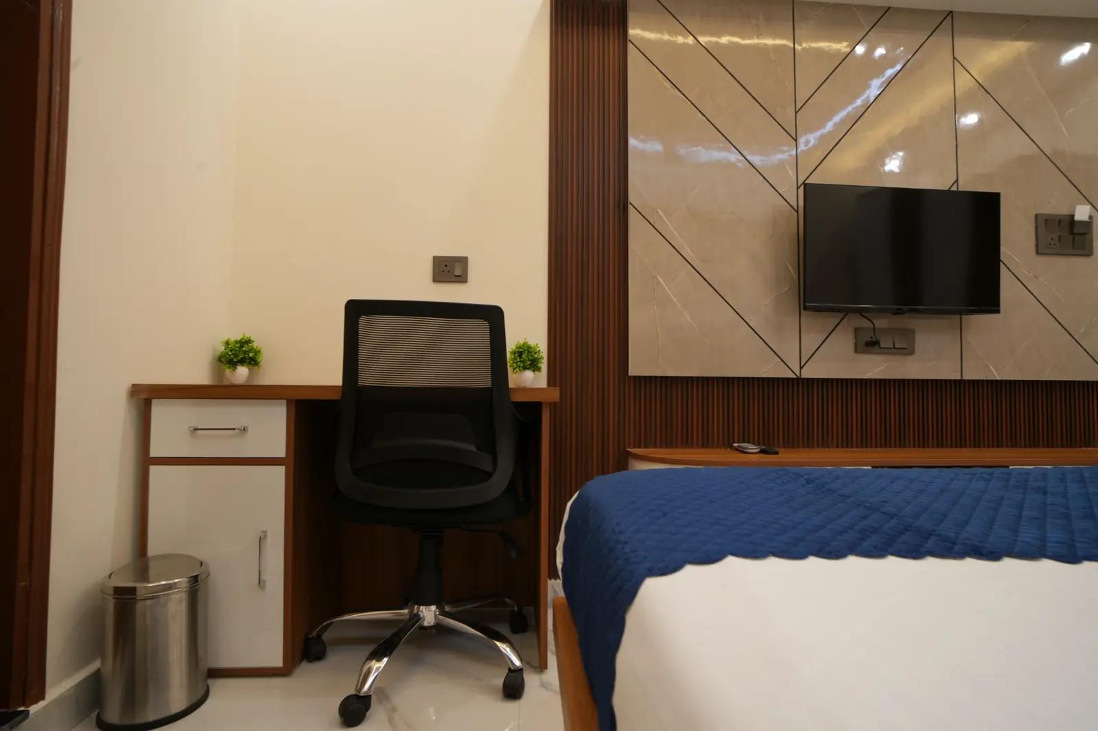 Room Gallery 9