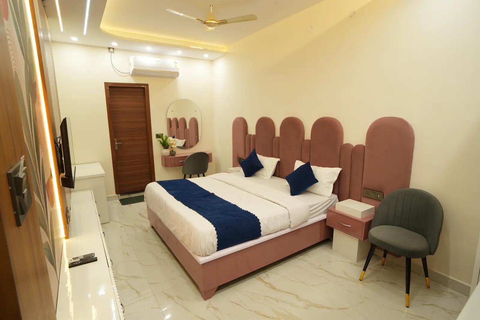 Room Gallery 8